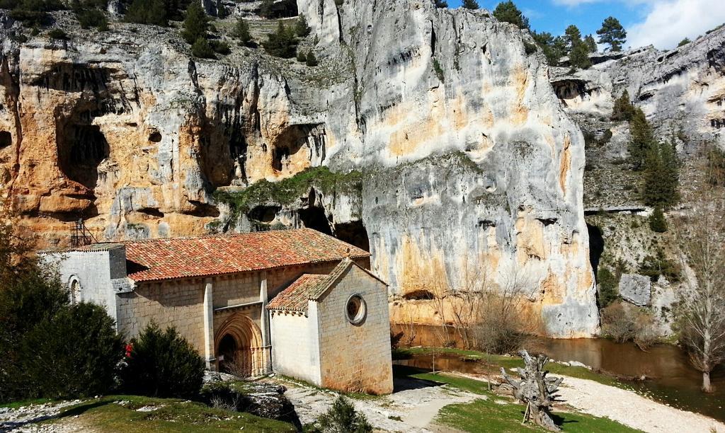 Casa Rural Patino Guest House Quintanas de Gormaz Екстериор снимка