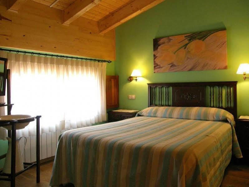 Casa Rural Patino Guest House Quintanas de Gormaz Екстериор снимка